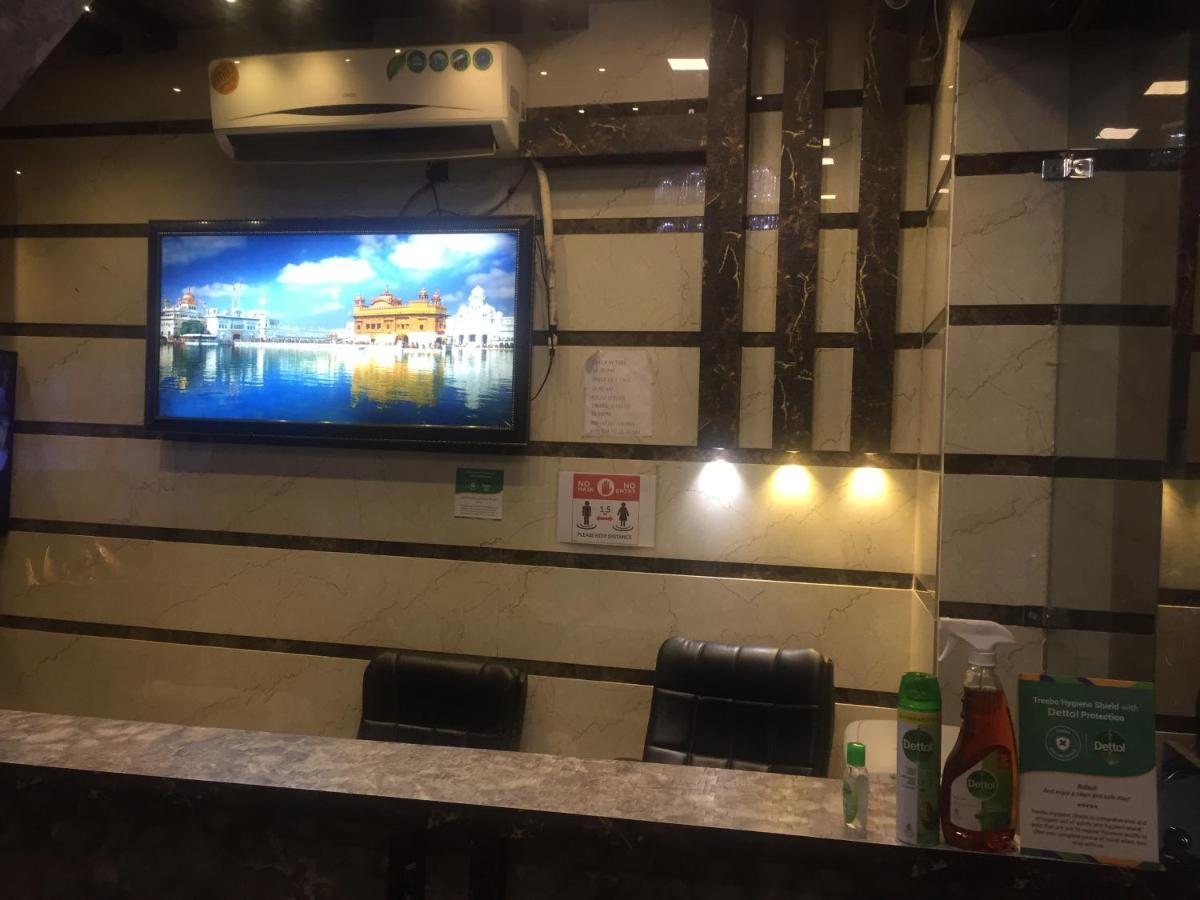 Fabhotel Dm Residency Amritsar Exterior photo