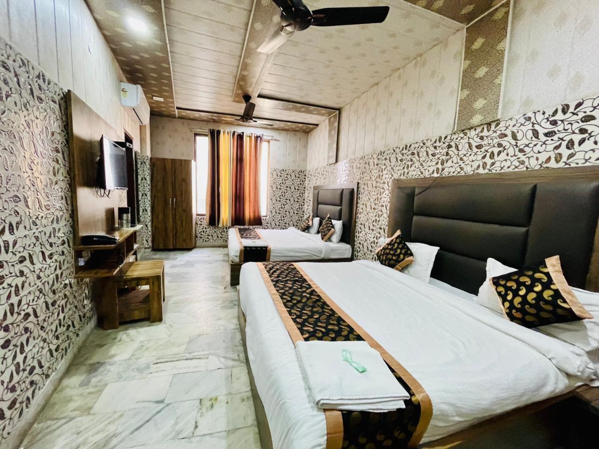 Fabhotel Dm Residency Amritsar Exterior photo