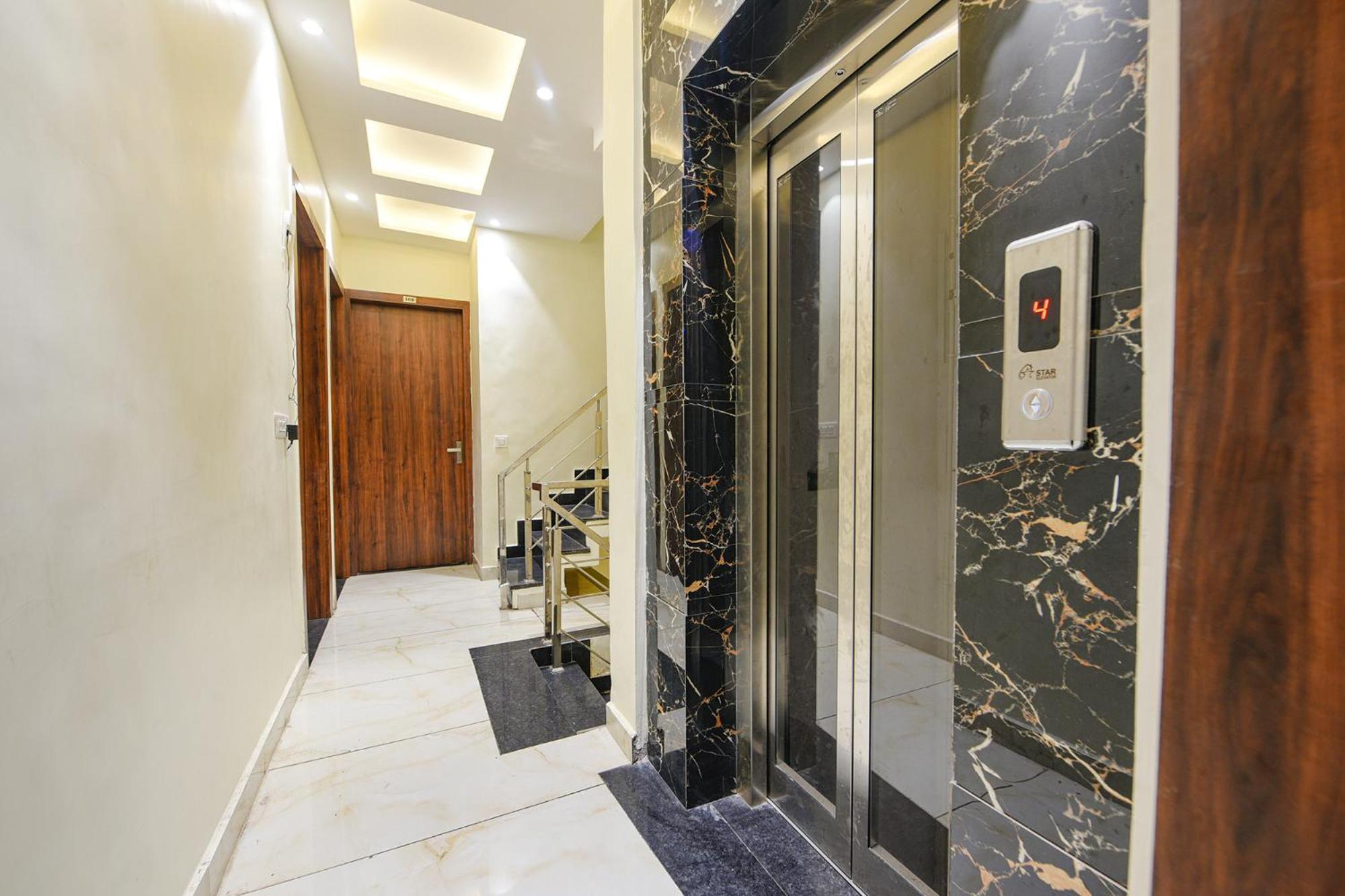 Fabhotel Dm Residency Amritsar Exterior photo