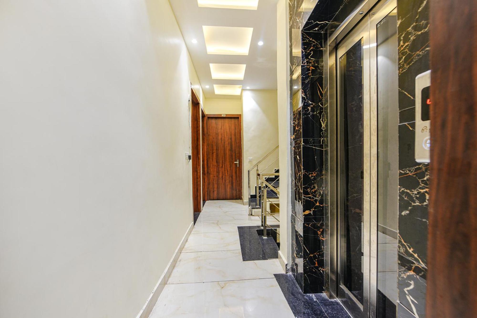 Fabhotel Dm Residency Amritsar Exterior photo